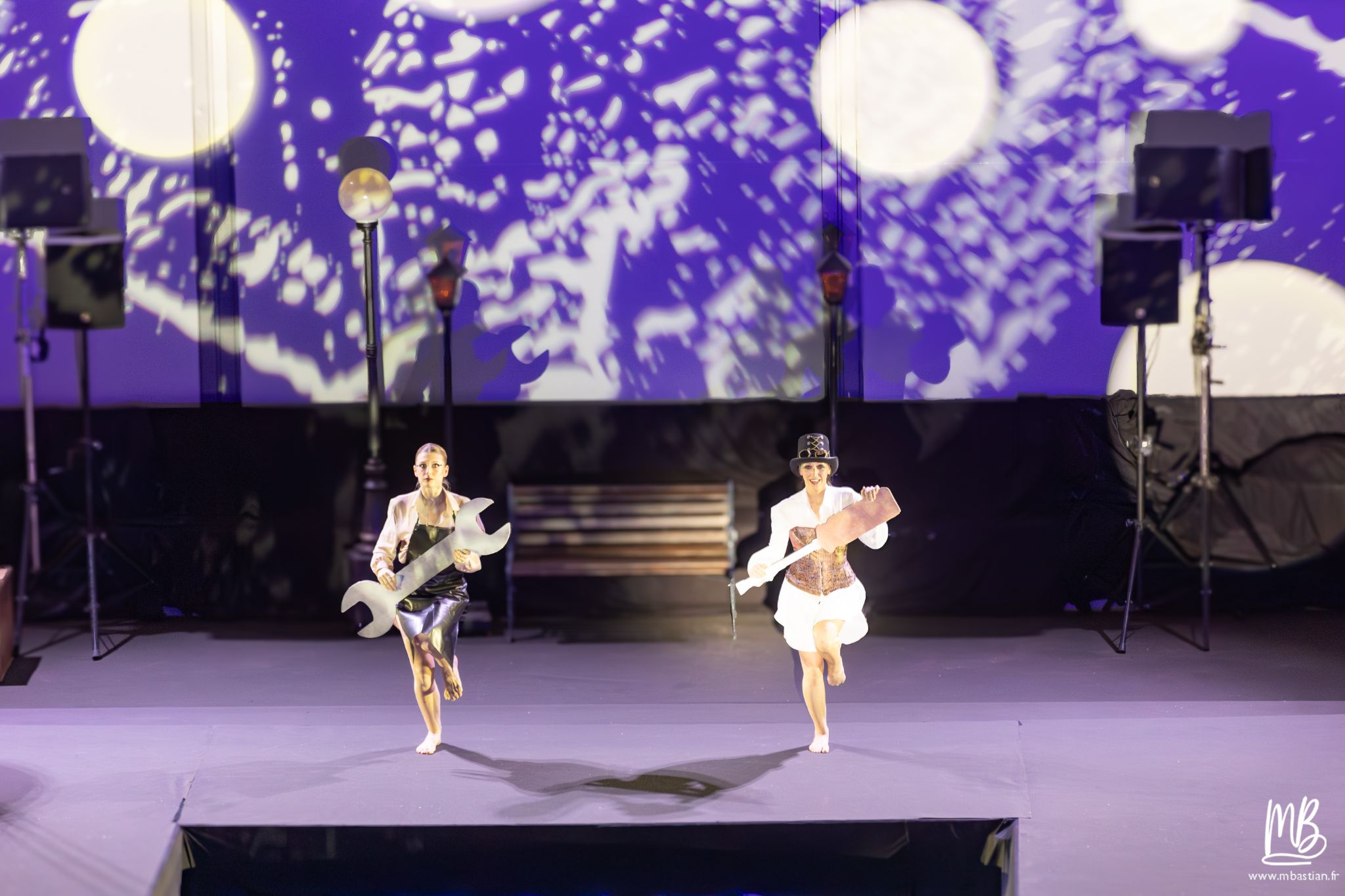 20251206 LA FABRIQUE A CONTES (BNS) MB 16